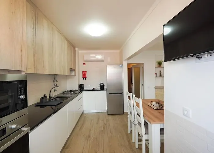 O Cantinho Do Seculo * Nazaré