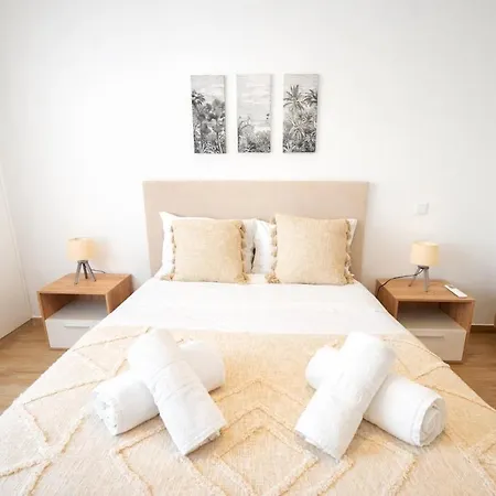 Cantinho Do Seculo - Sunny 2Br Near Bus Station