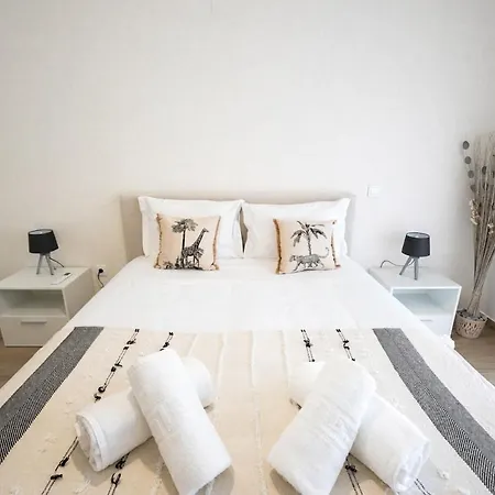 Cantinho Do Seculo - Sunny 2Br Near Bus Station *